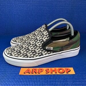 VANS CLASSIC SLIP ON  Women`s Size 9 Black White Camo Skateboarding Shoes 721454